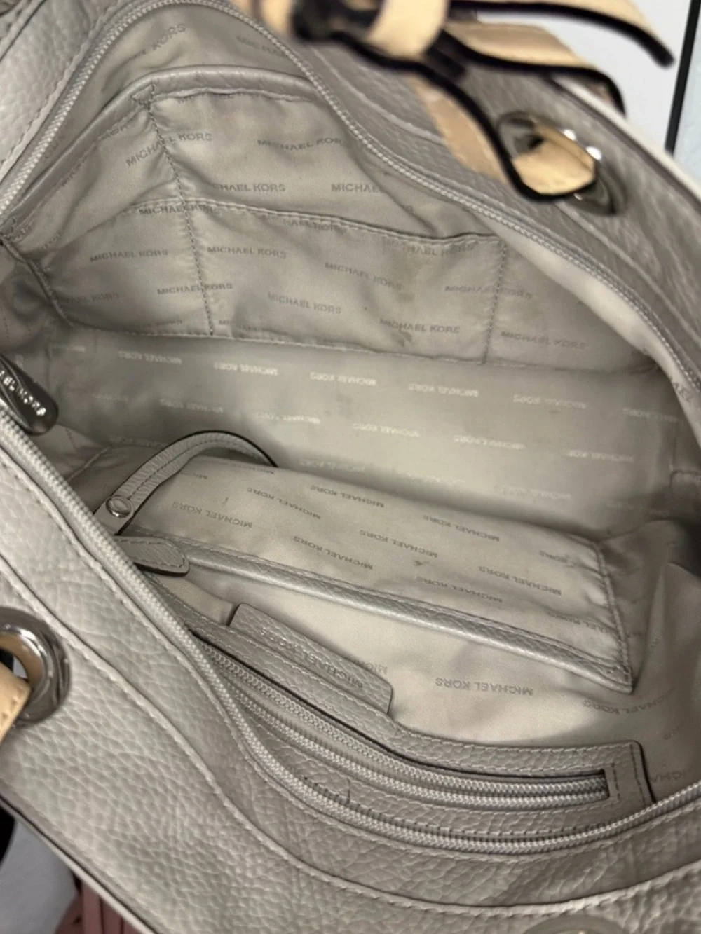 Michael Kors Pebble Leather Shoulder Bag/Tote